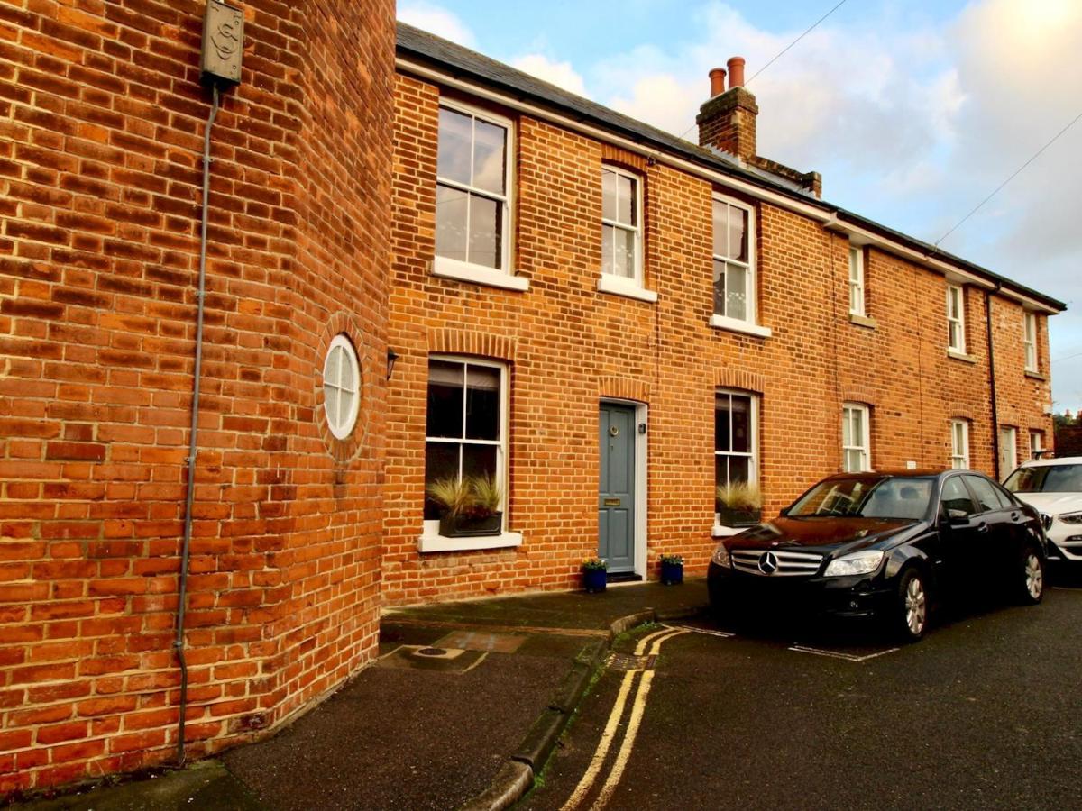A Character Cottage In Historical Canterbury Luaran gambar